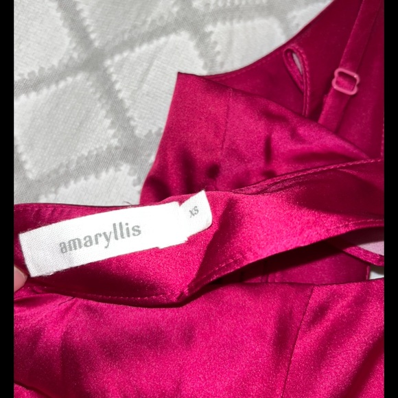 Pink satin dress - Picture 4 of 4